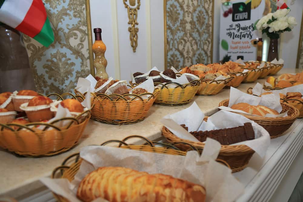 アル ダファ ホテル スイーツ 写真