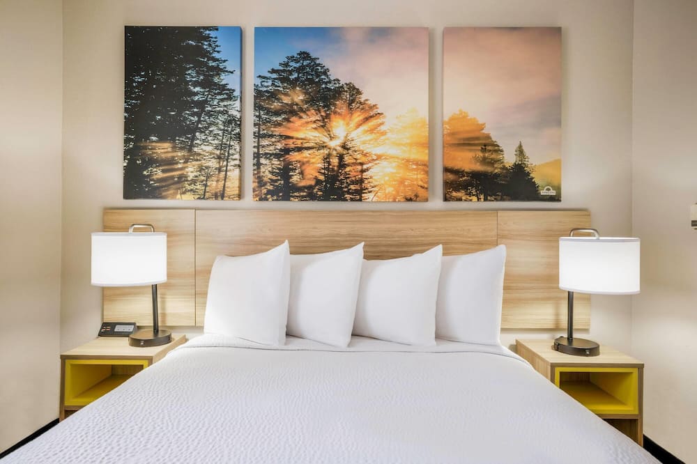 デイズ イン バイ ウィンダム コルテス 写真