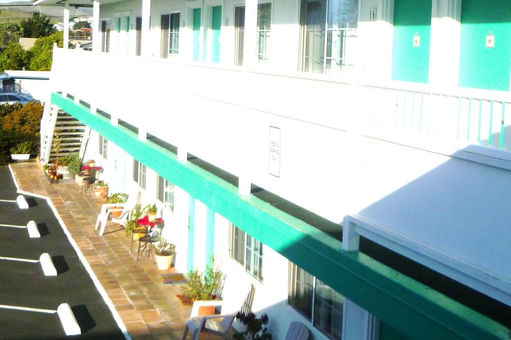 モロー ベイ サンドパイパー イン 写真