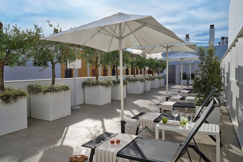 ホテル レイ アルフォンソ X 写真