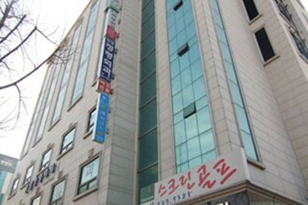 Noble Residence 写真