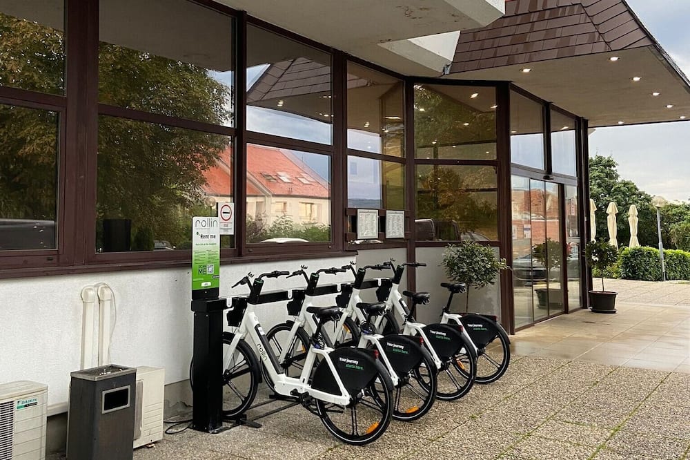 ホテル ショプロン 写真