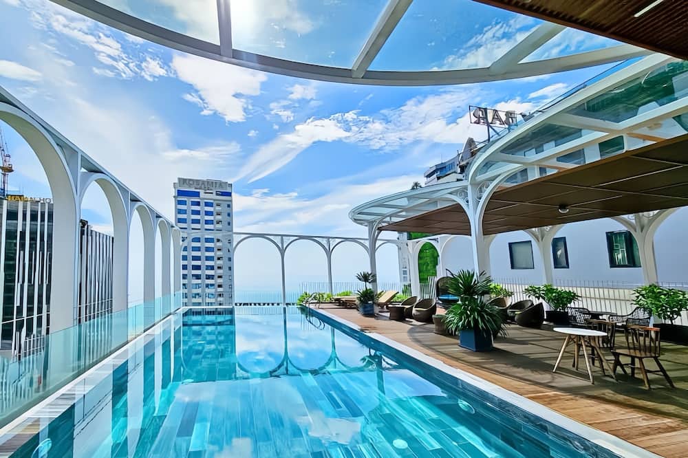 ゴールデン ロータス ラグジュアリー ホテル ダ ナン 写真