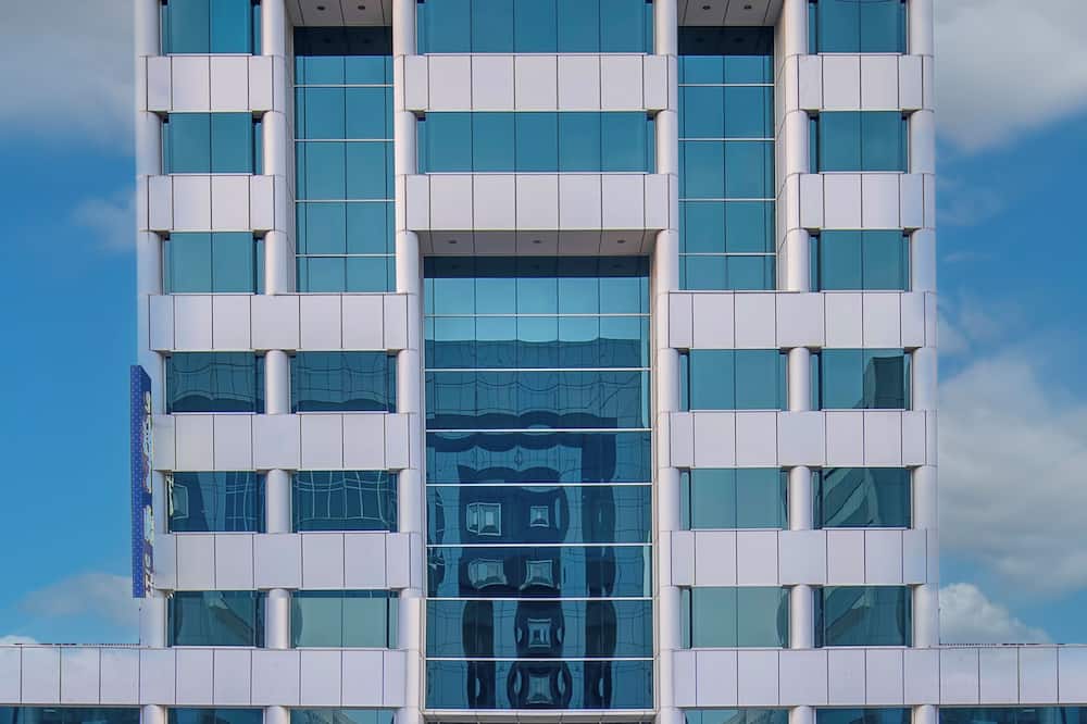 マジェスティック プレミア ホテル ブルドバイ 写真