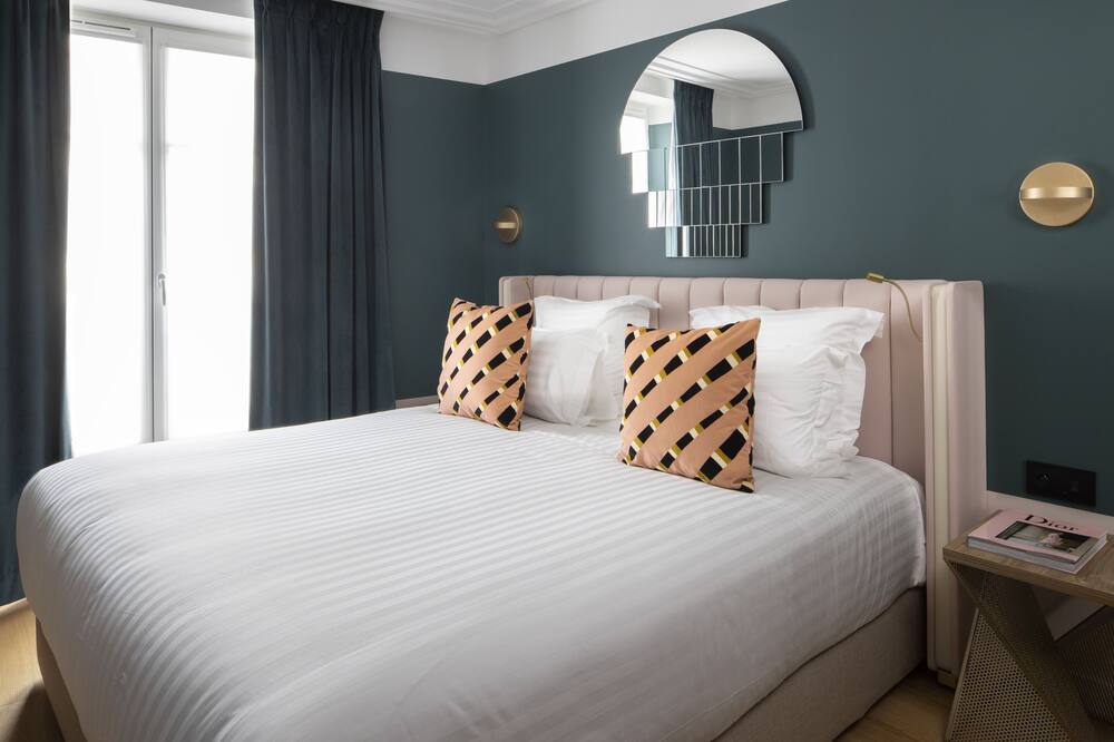 ホテル パリジャナー 写真