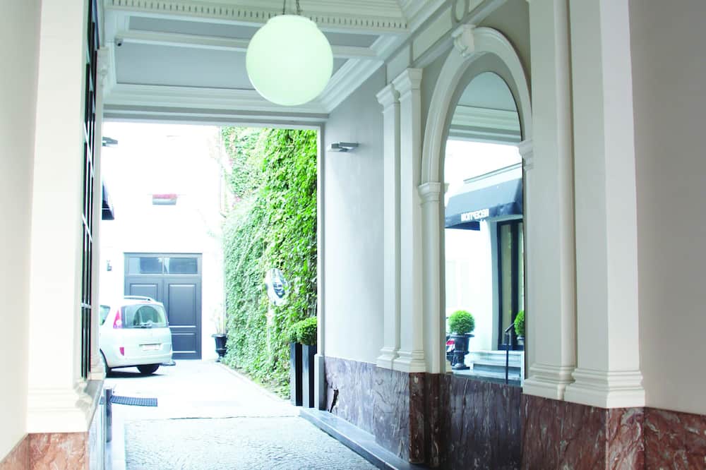 ホテル ラ レジャンドゥ 写真