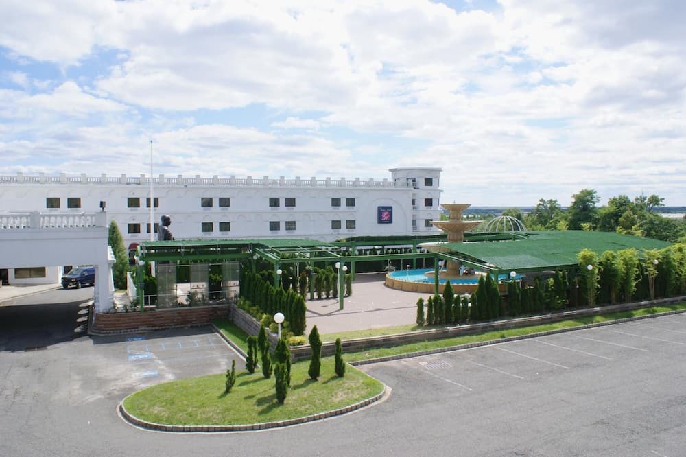 ラリタン ホテル 写真