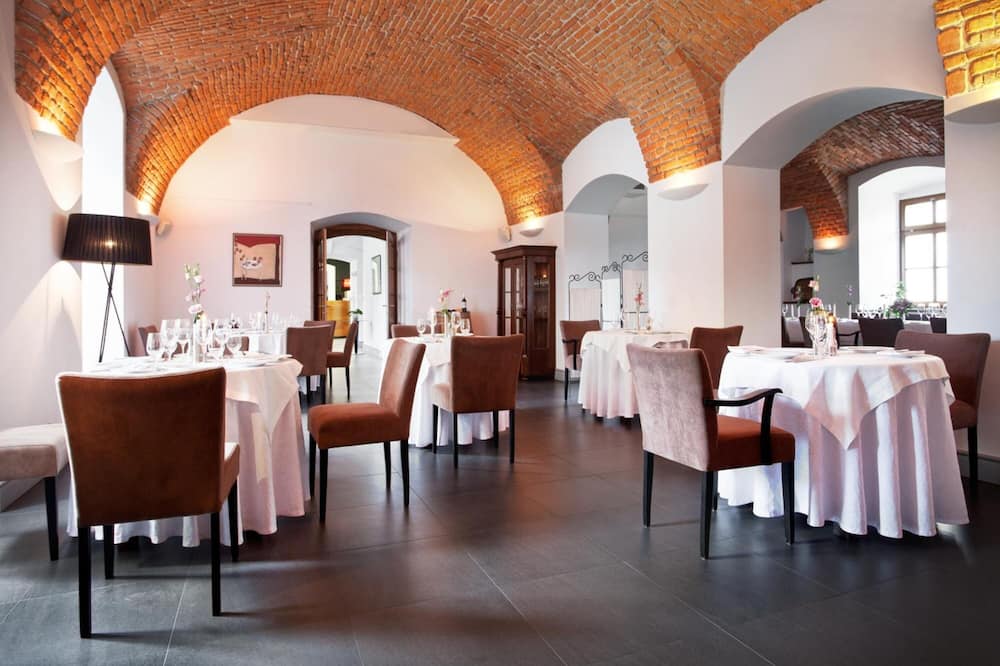 ホテル ザメク ルビニエク 写真