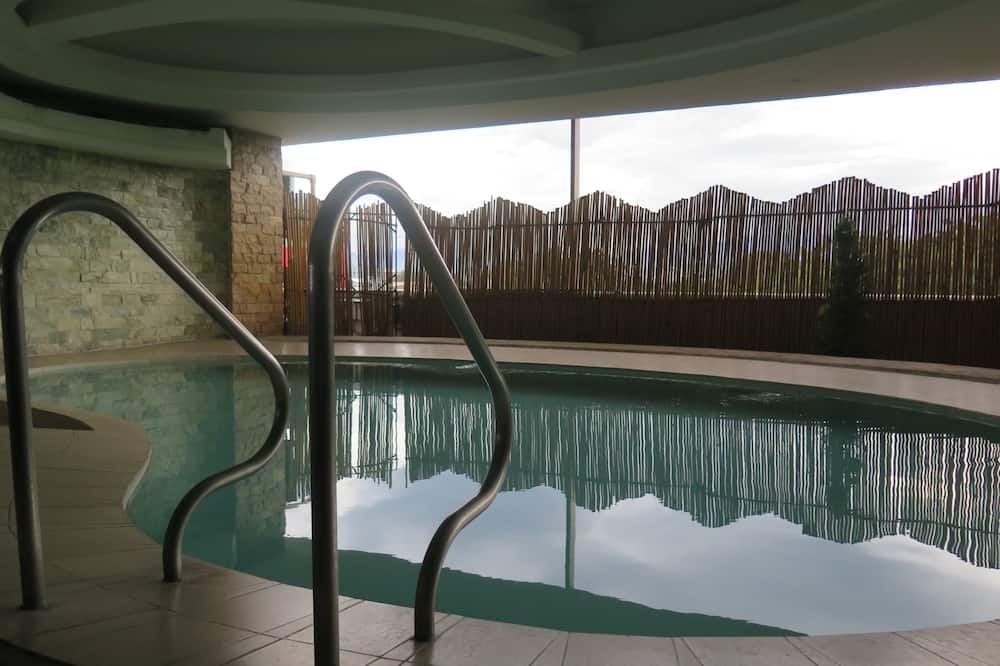 ピナクル ホテル & スイーツ 写真