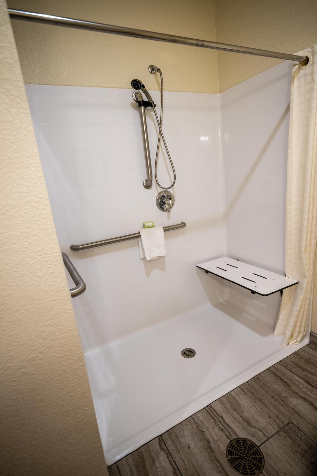 Cobblestone Hotel & Suites - Lamar 写真