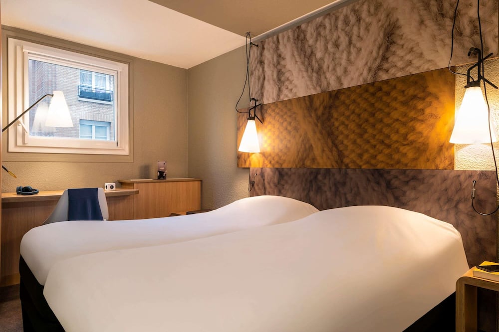 イビス パリ アレジア モンパルナス 14区 写真