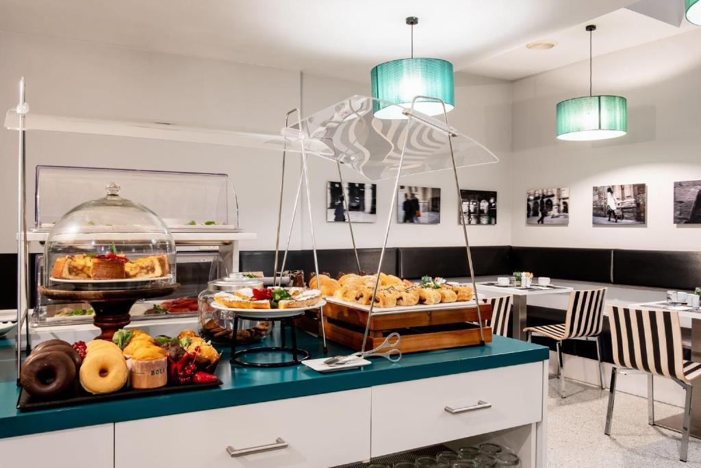 アイコニック プラザ メルカド 写真