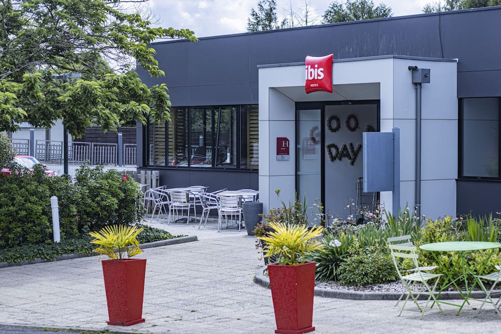 イビス レンヌ セッソン 写真