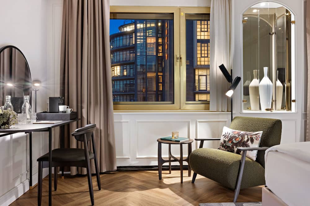 ホテル ブリストル ベルリン 写真