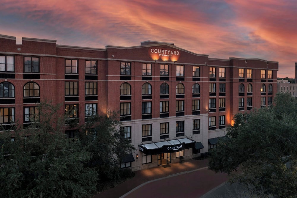 Courtyard by Marriott Savannah Downtown/Historic District 写真