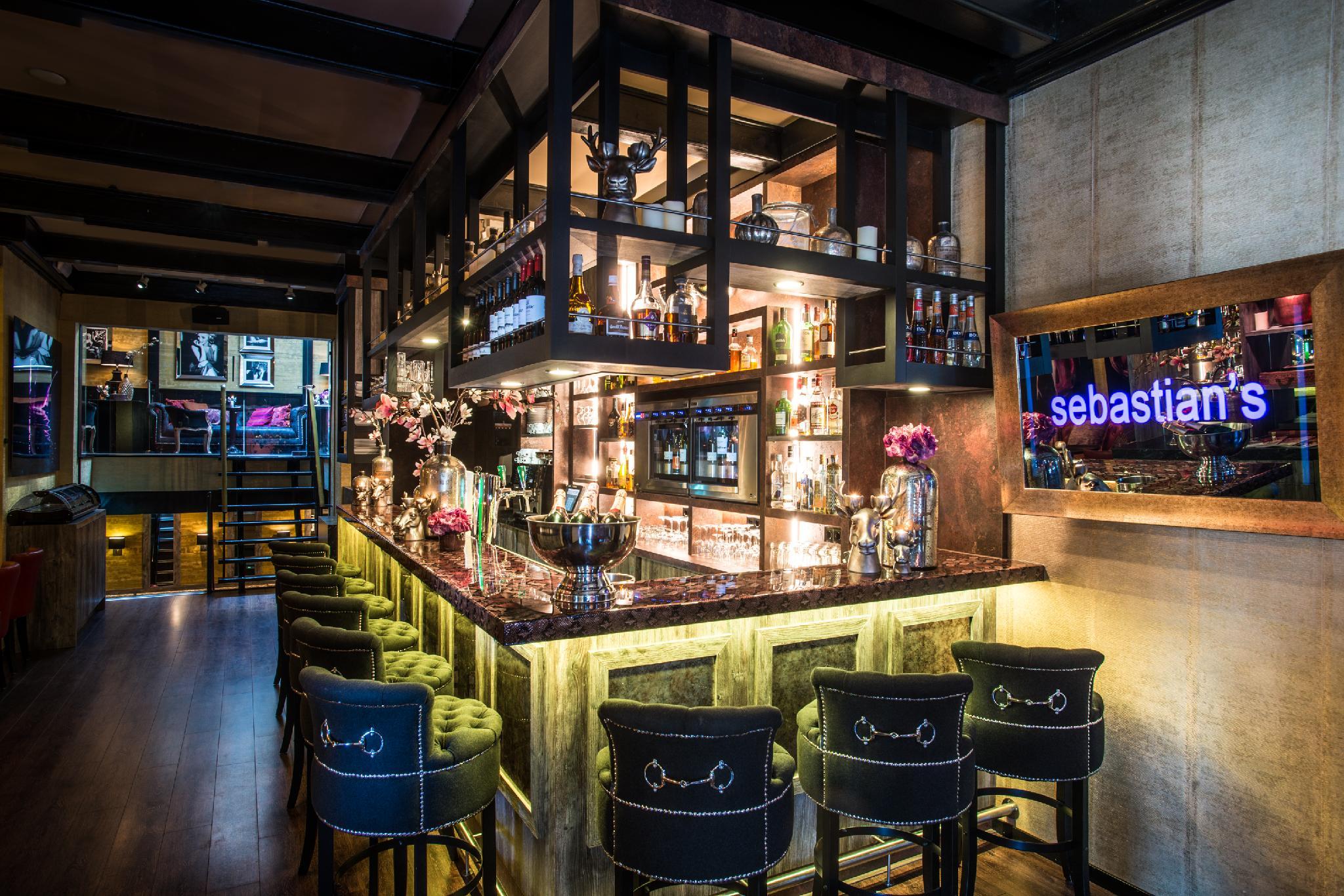 ホテル セバスティアンズ 写真