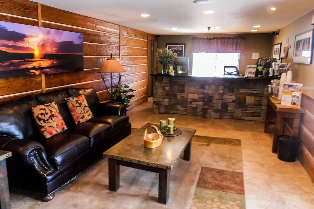 トラベロッジ バイ ウィンダム ガーディナー イエローストーン パーク ノース 写真