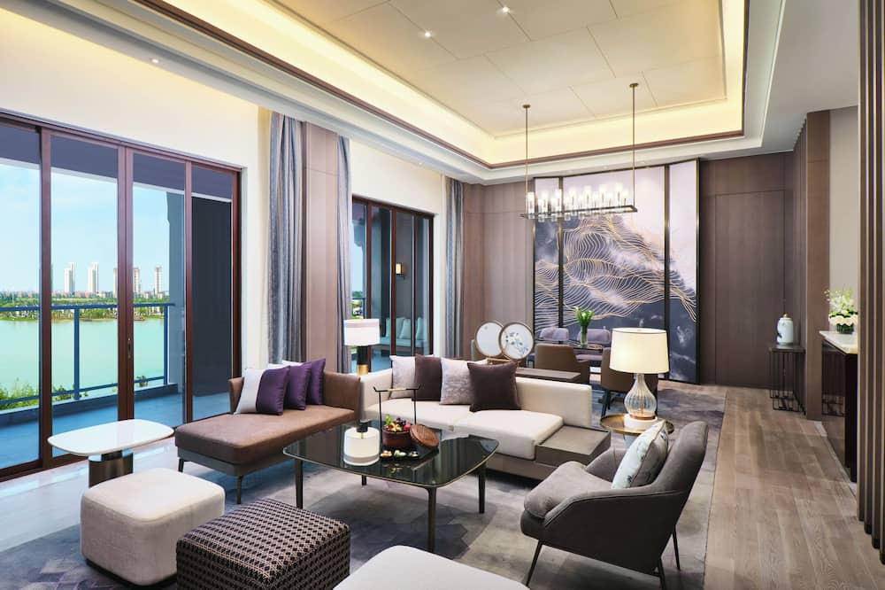 クラウン プラザ 無錫 レイク ビュー by IHG (無錫融皇創皇冠假日酒店) 写真