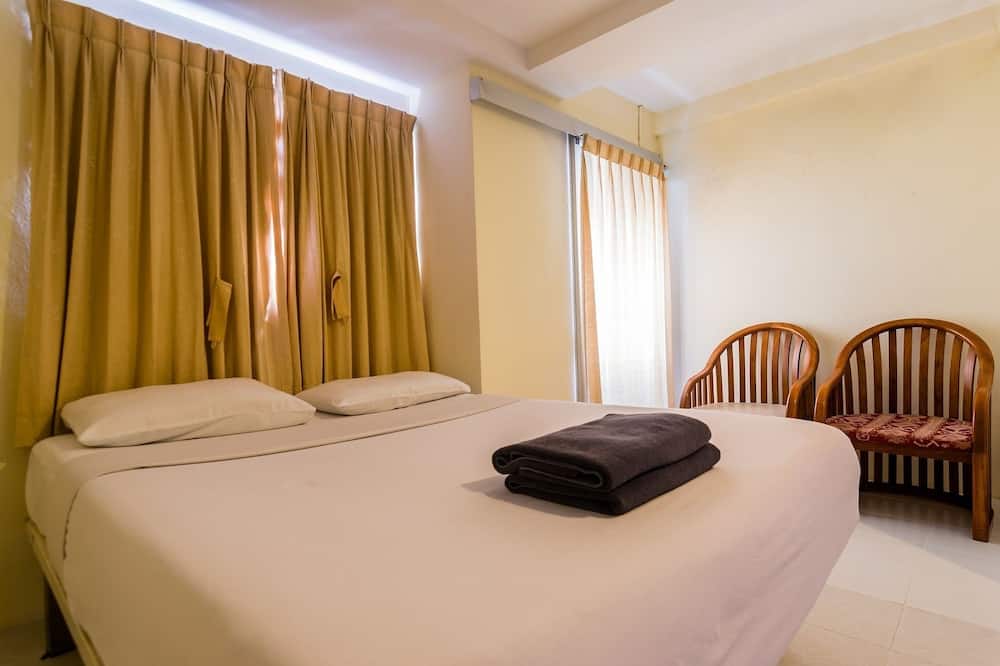 18 コインズ バジェット ホテル 写真