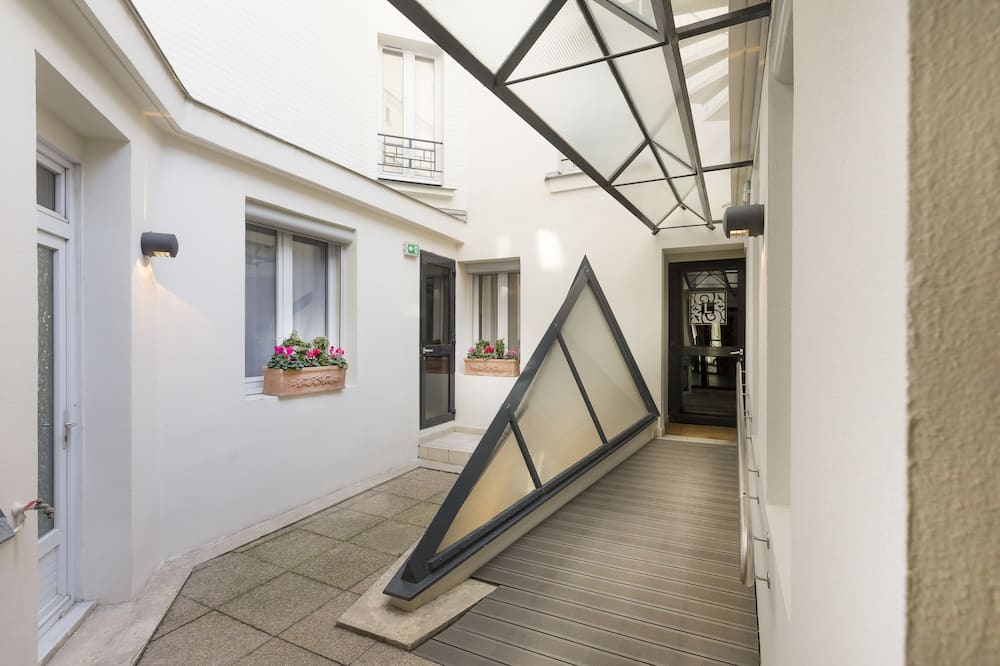 リベルテル カナル サン マルタン ホテル 写真