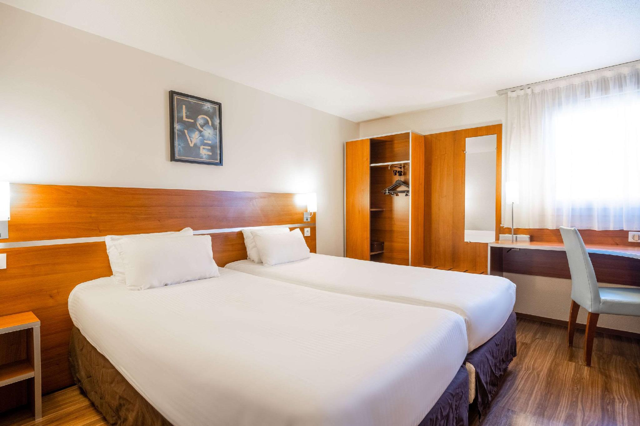 コンフォート ホテル エアロポート リヨン サンテグジュペリ 写真