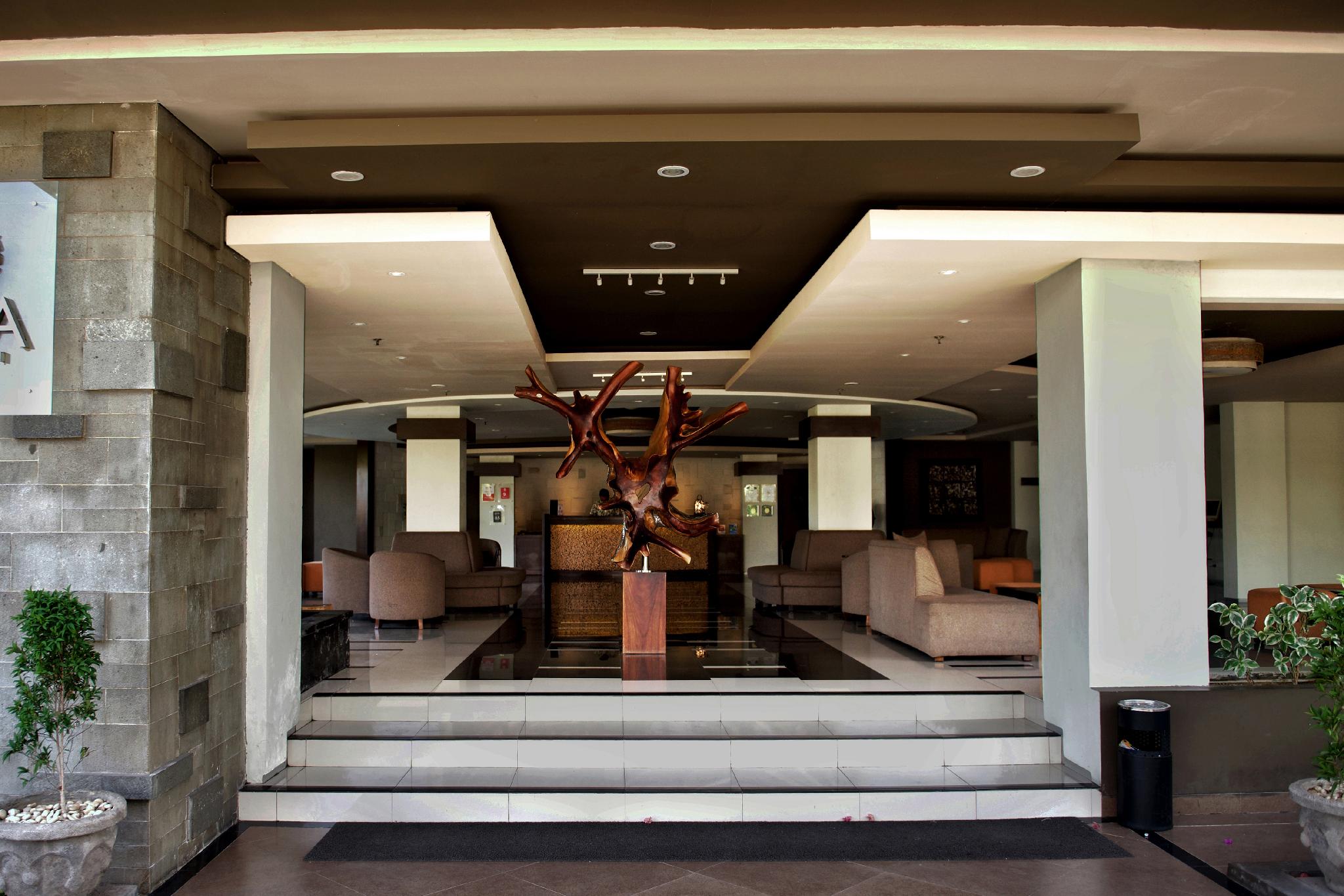 ザ カナ クタ ホテル 写真