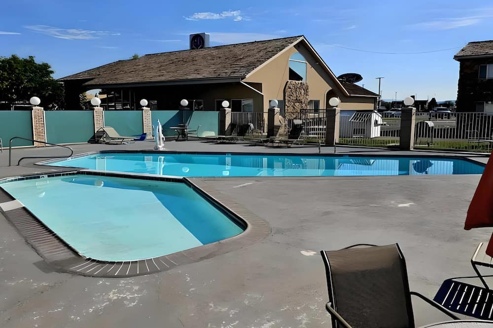 エコノ ロッジ イン & スイーツ バーナル ニア ダイナソー モニュメント 写真