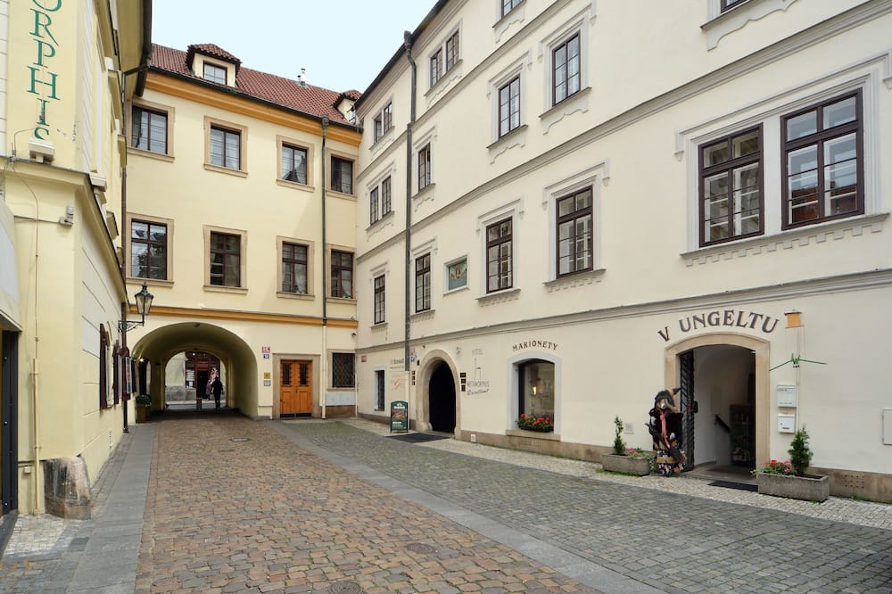 メタモルフィス ホテル 写真