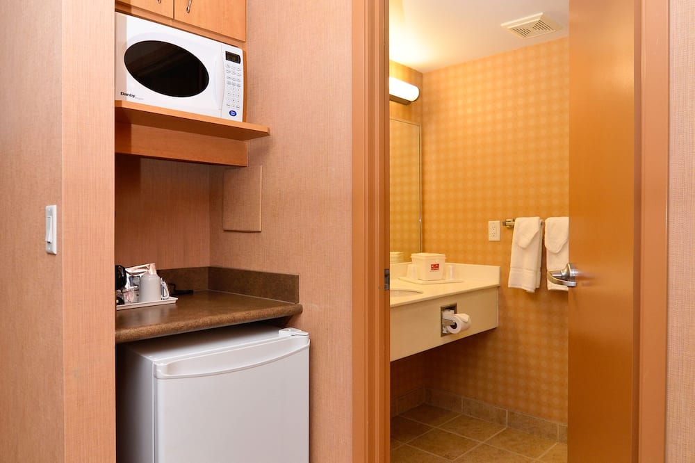 エコノ ロッジ イン & スイーツ ユニバーシティ 写真