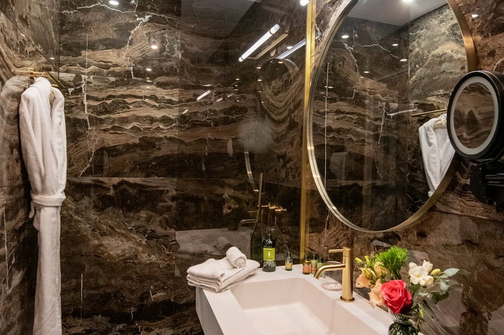 ホテル ル プティ パレ 写真