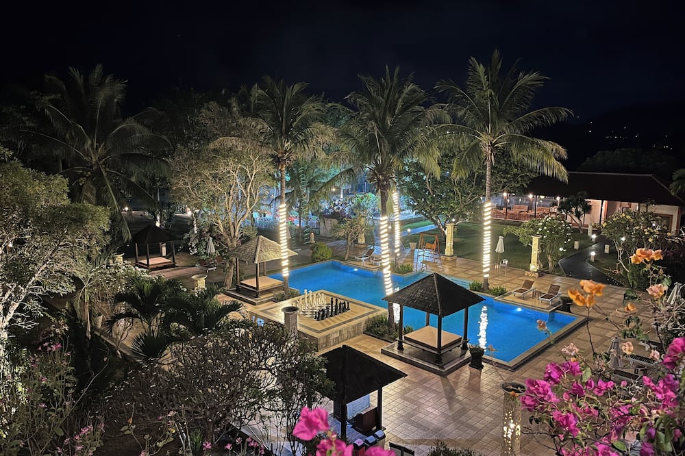 ザ ジャカルタ スイート コモド フローレス 写真