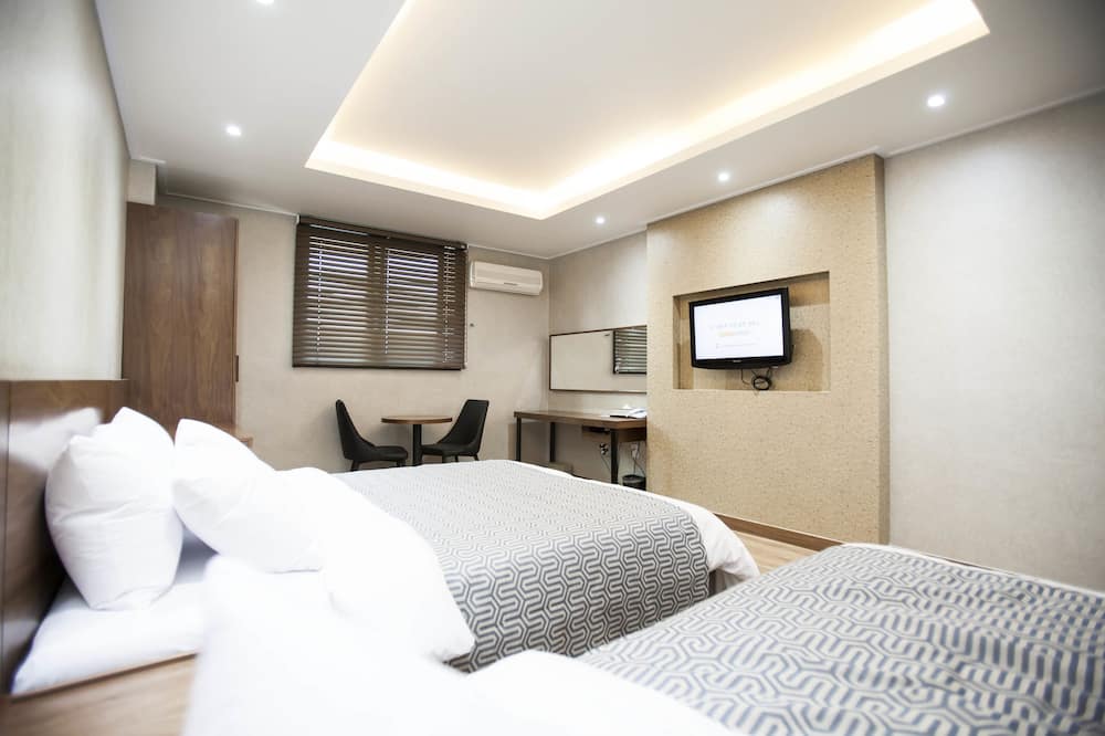 アイ - チェック ホテル 写真