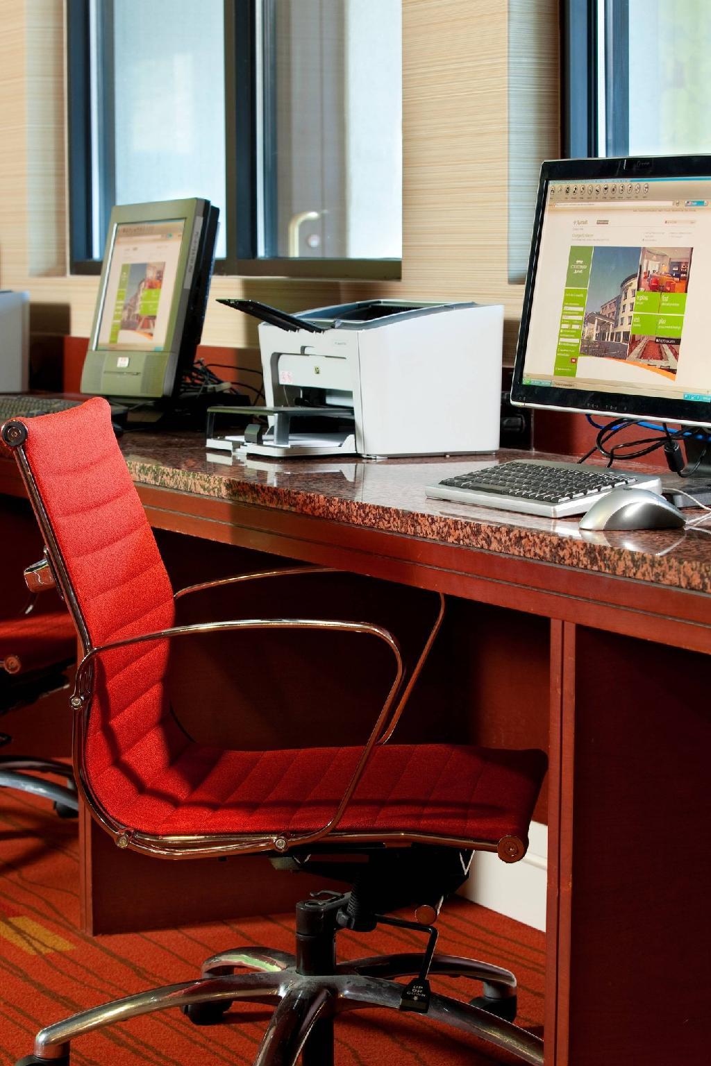 Courtyard by Marriott Lebanon 写真