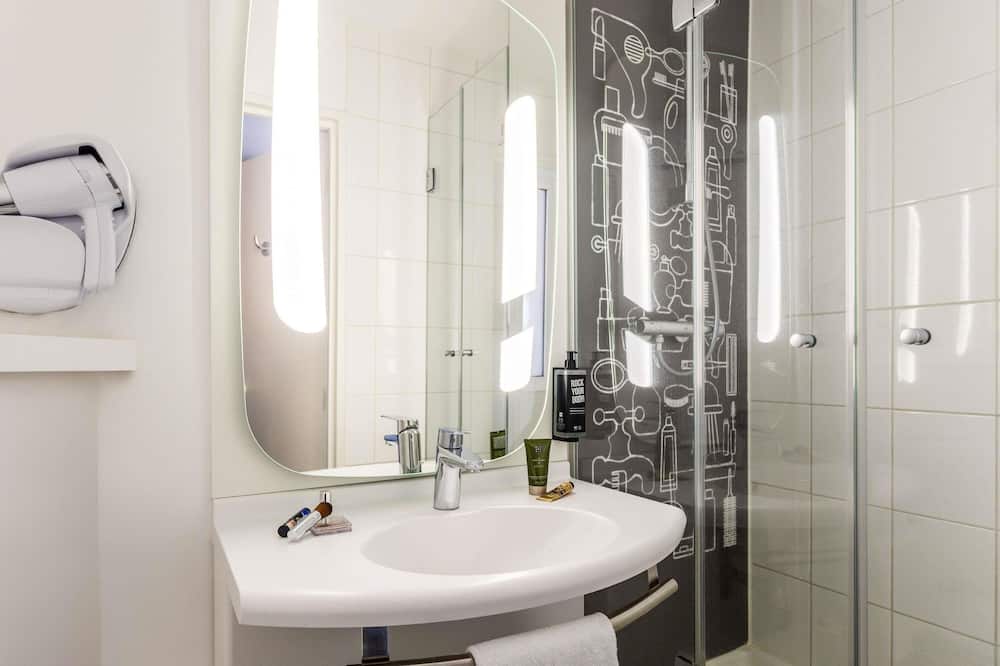 イビス ルーベン セントラム 写真