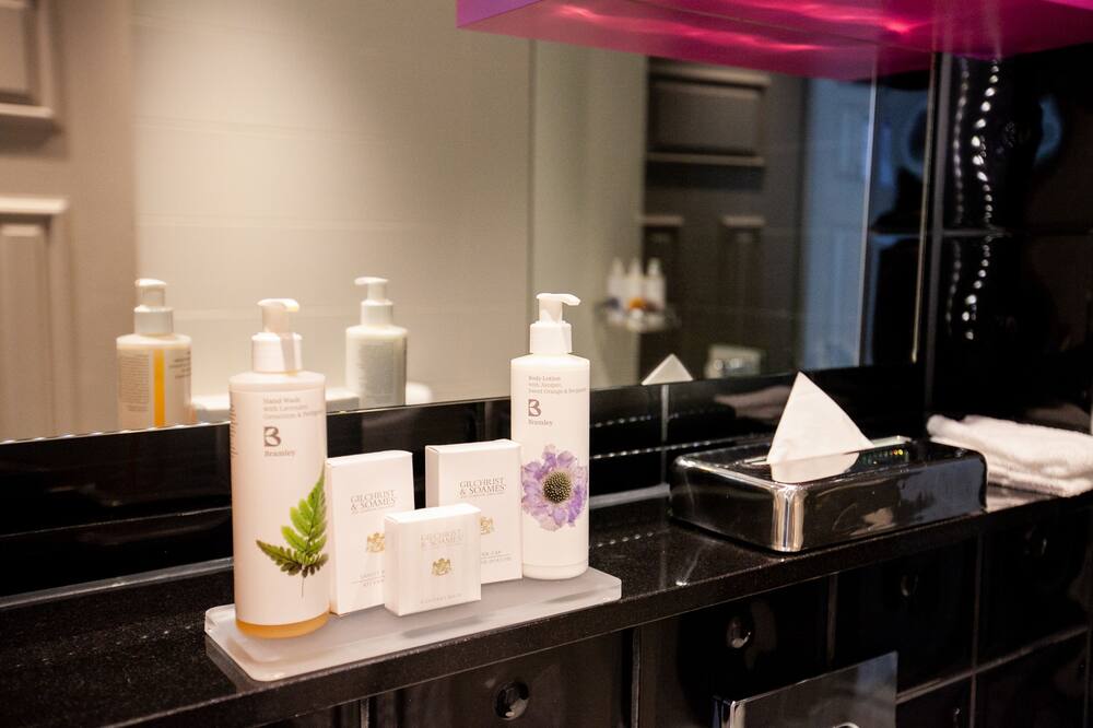 ホテル インディゴ ロンドン ケンジントン バイ IHG 写真