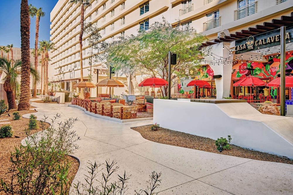 バージン ホテルズ ラスベガス、キュリオ コレクション バイ ヒルトン 写真