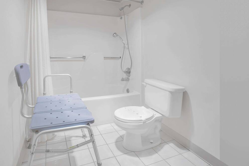 スーパー 8 バイ ウィンダム クラークスビル アーカンソー 写真