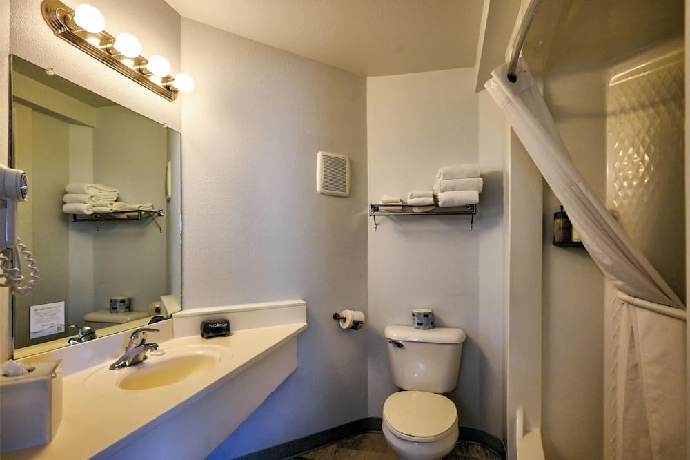 トラベロッジ バイ ウィンダム ガーディナー イエローストーン パーク ノース 写真