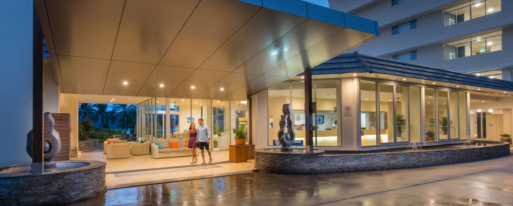 ウィットサンデー アパートメンツ 写真