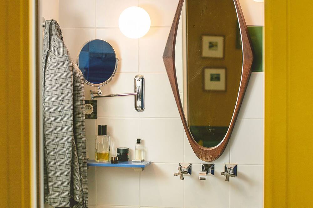 ホテル クレヨン 写真