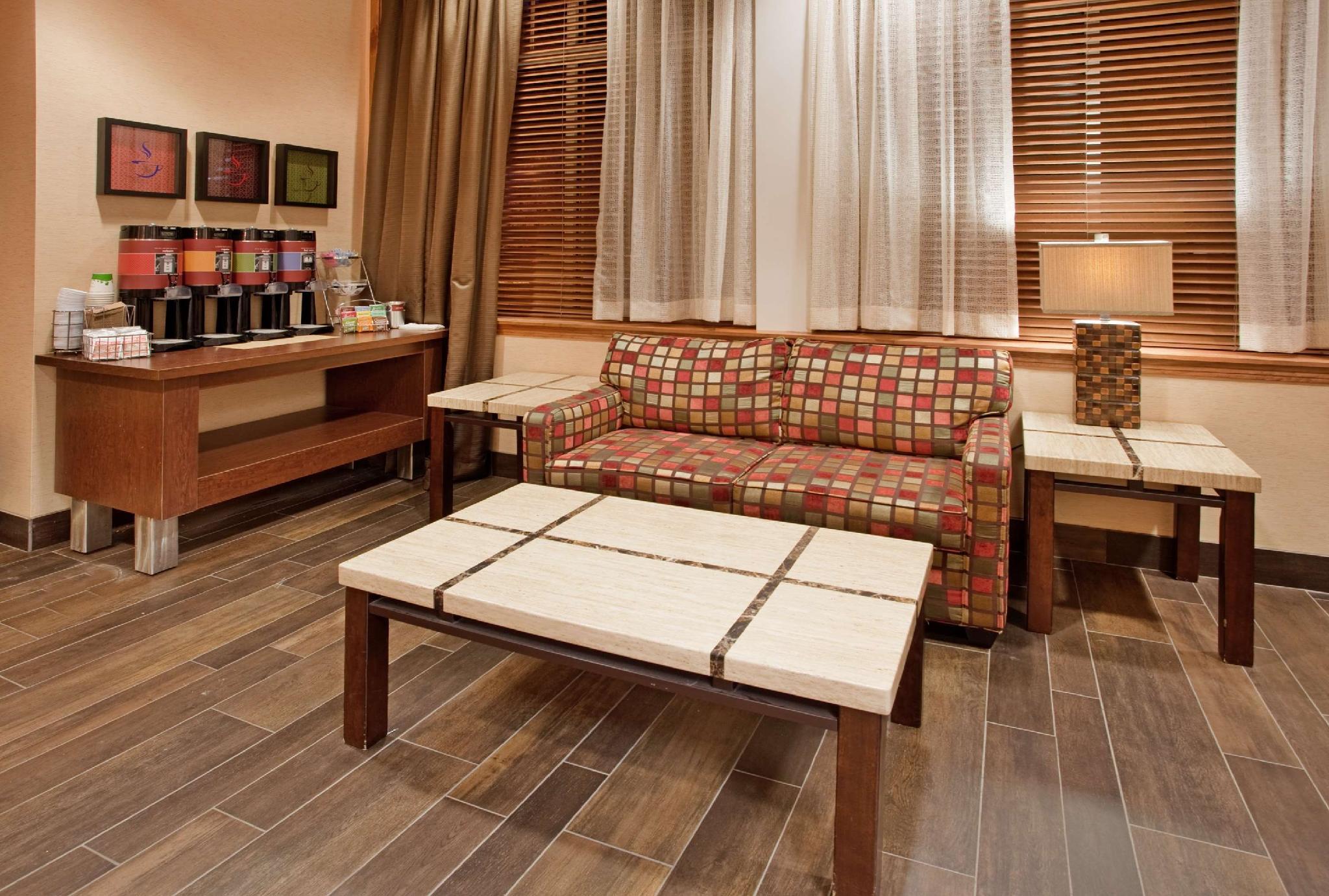 Hampton Inn Deadwood at Tin Lizzie Gaming Resort 写真