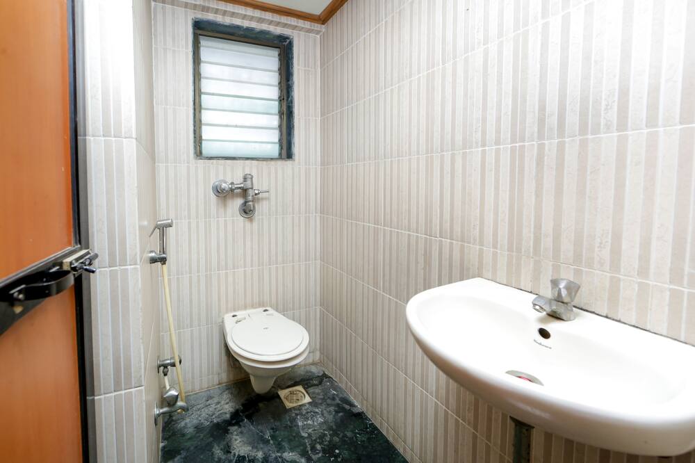 ホテル ラッキー ゴレガオン 写真