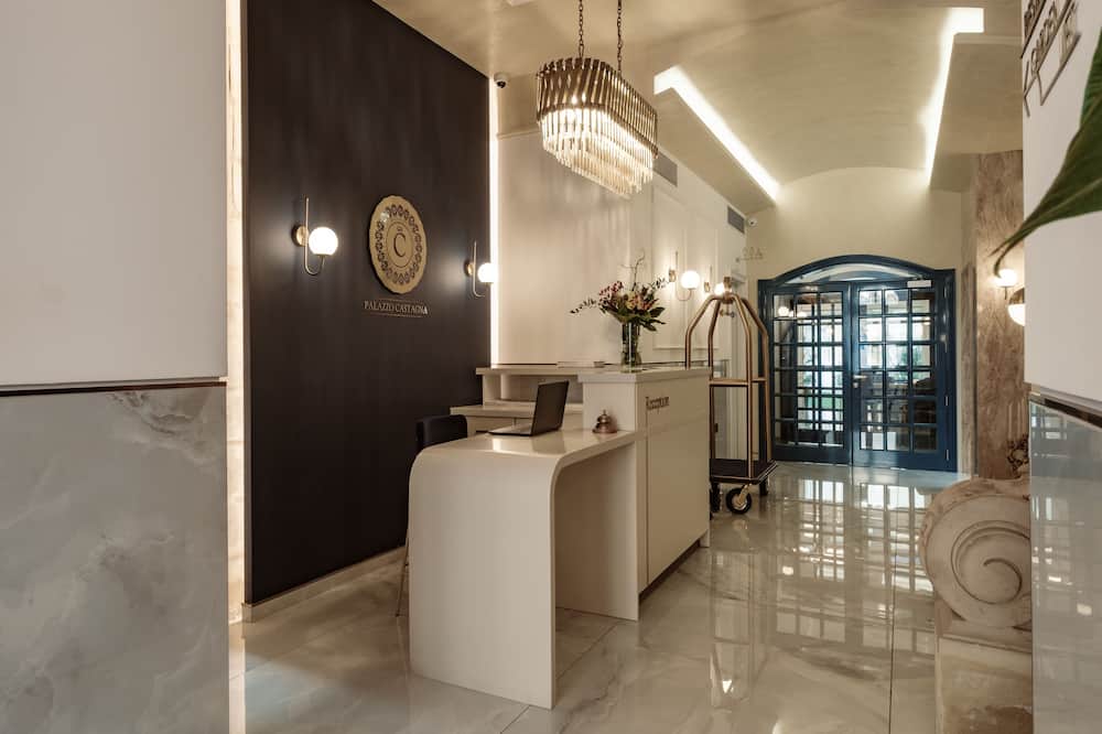 パラッツォ カスタニャ 写真