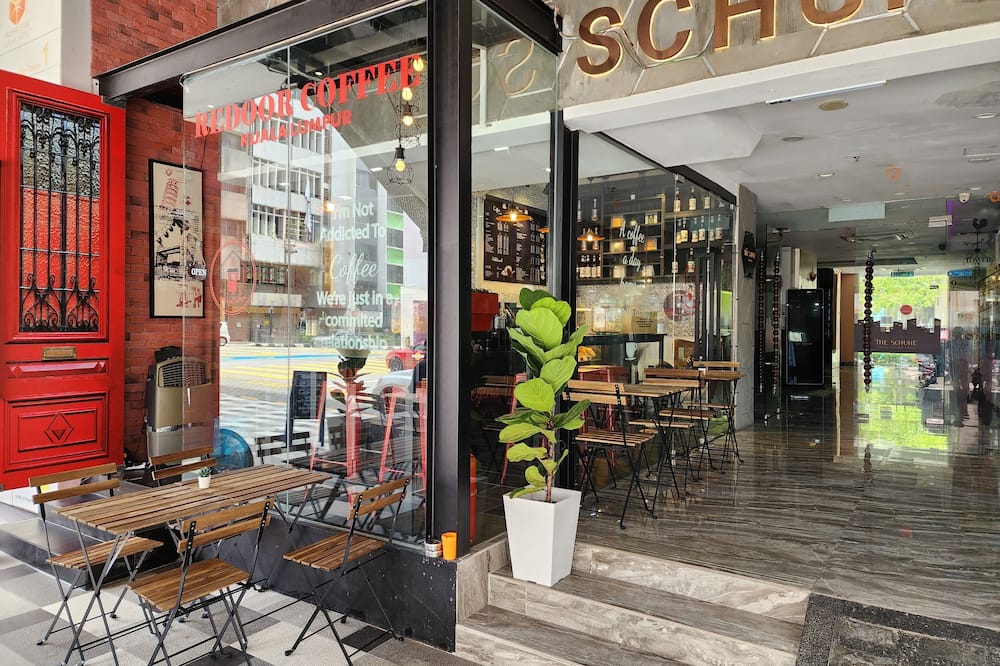 アレナー スター ホテル 写真