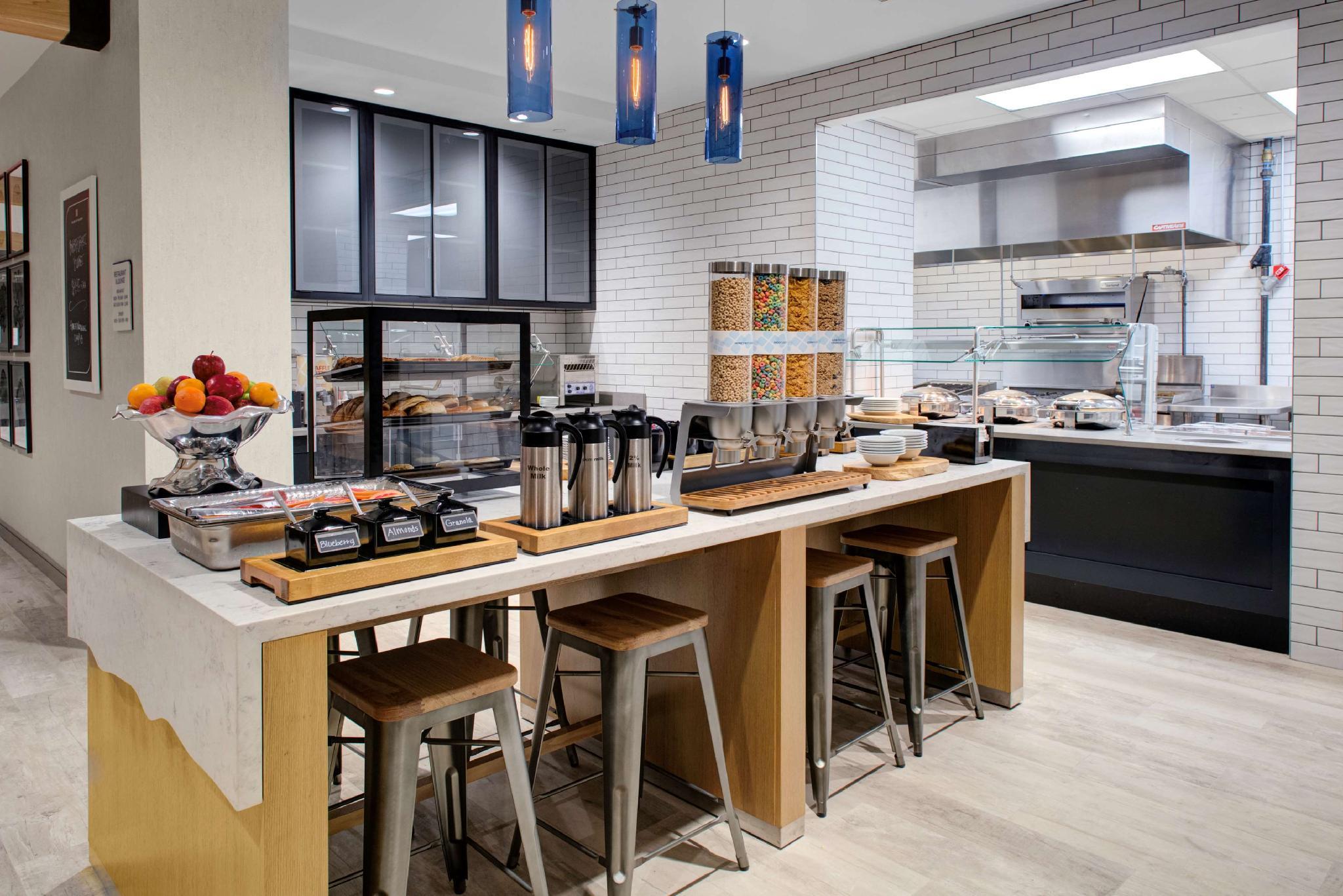 ヒルトン ガーデン イン ジャクソン 写真