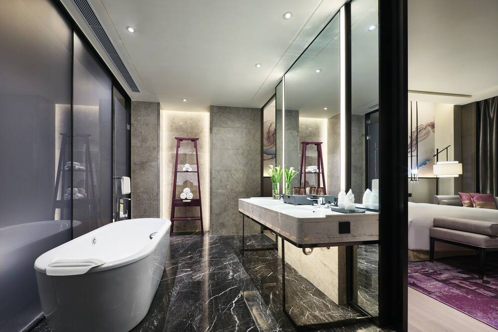 クラウン プラザ 無錫 レイク ビュー by IHG (無錫融皇創皇冠假日酒店) 写真