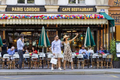 ホテル マドレーヌ オスマン 写真