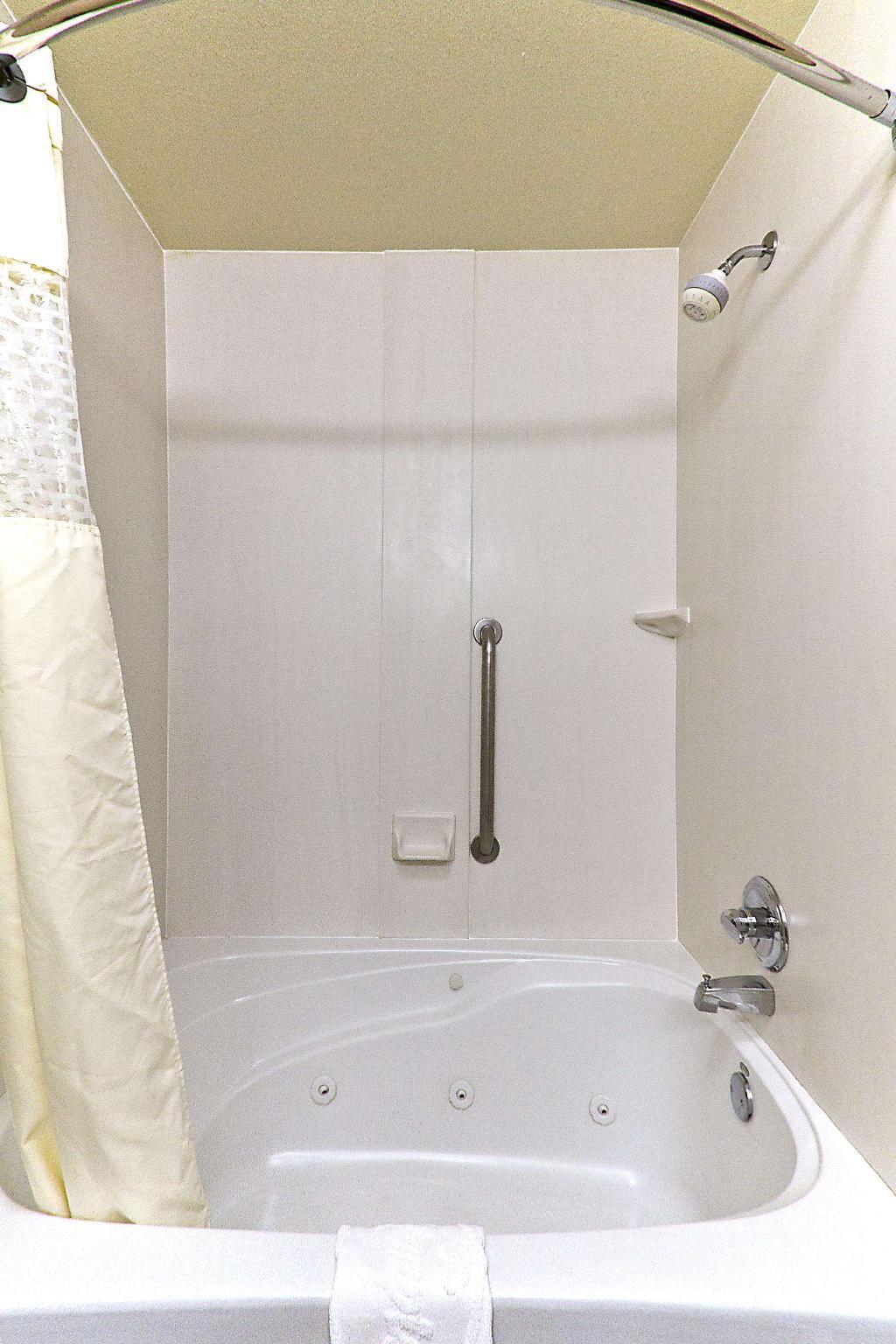 ハンプトン イン バン ビューレン 写真