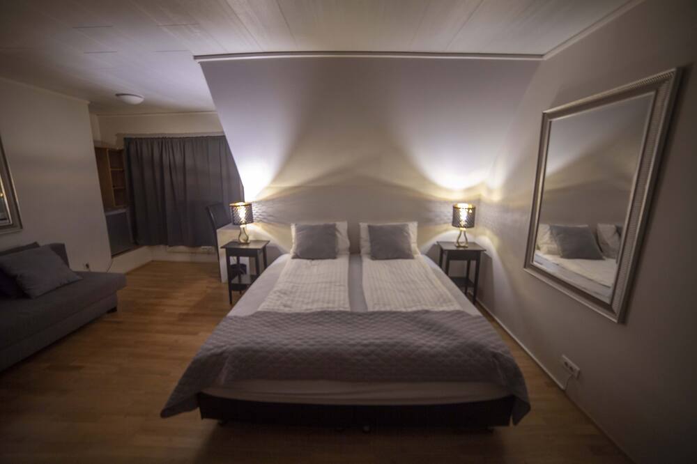 キルキュフェトル ホテル バイ スナイフェルスネス ペニンシュラ ウエスト アイスランド 写真