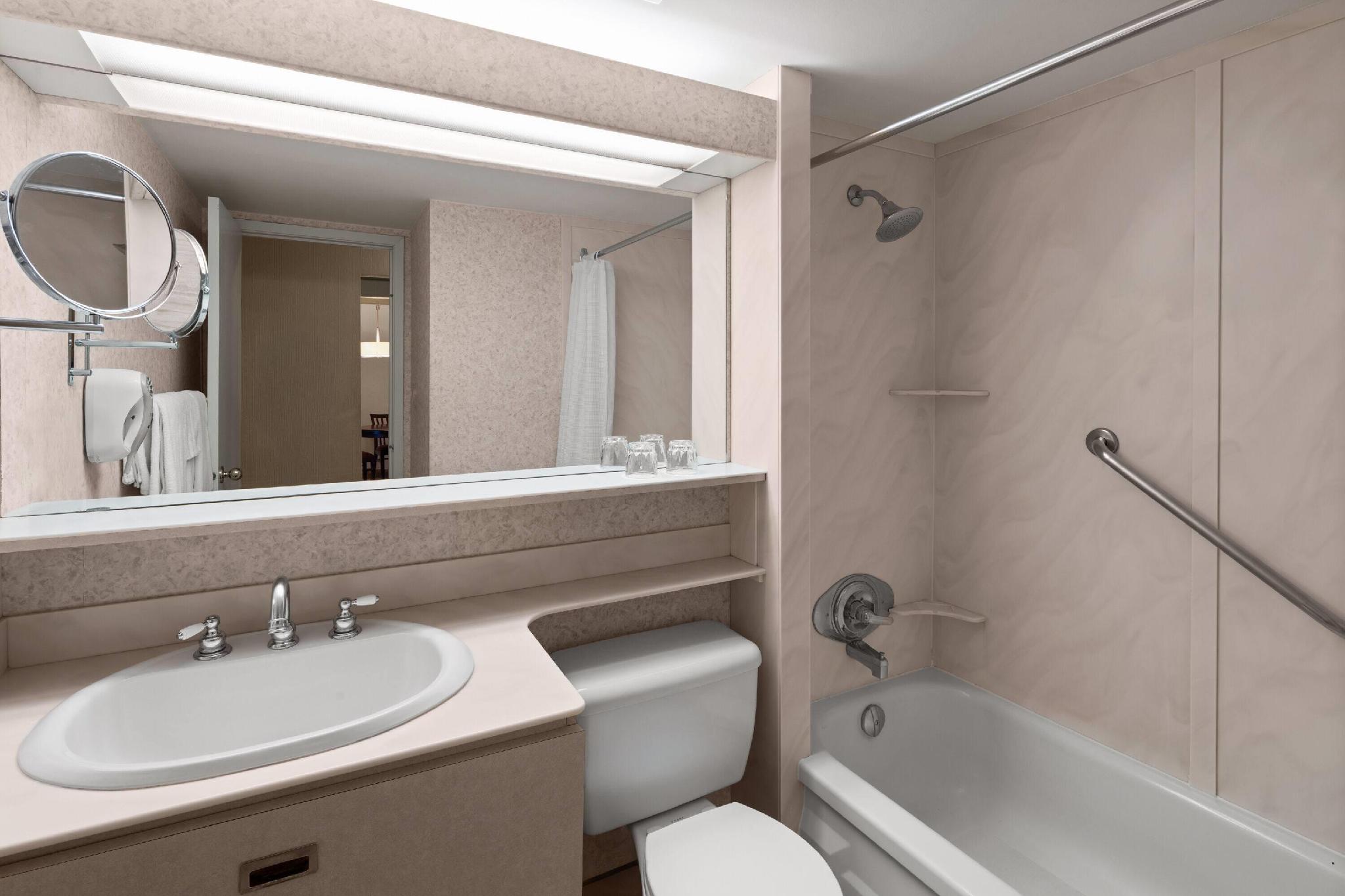 Royal Scot Hotel & Suites, Trademark Collection by Wyndham 写真